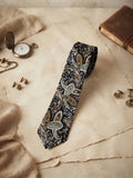 Corbata paisley con fondo negro