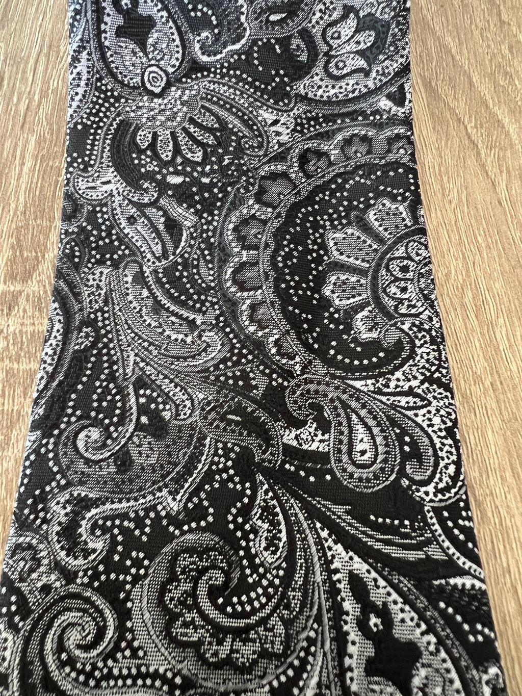 Corbata Paisley negra