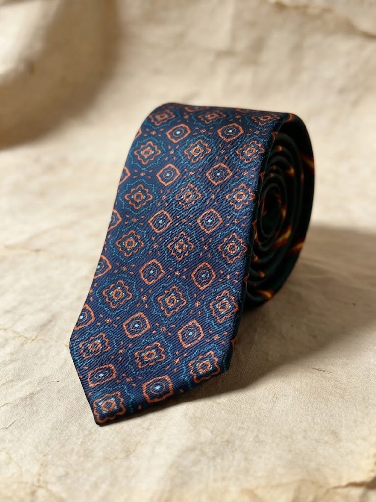 Corbata mosaico azul y naranja