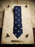 Corbata marino con estampado de toros en blanco